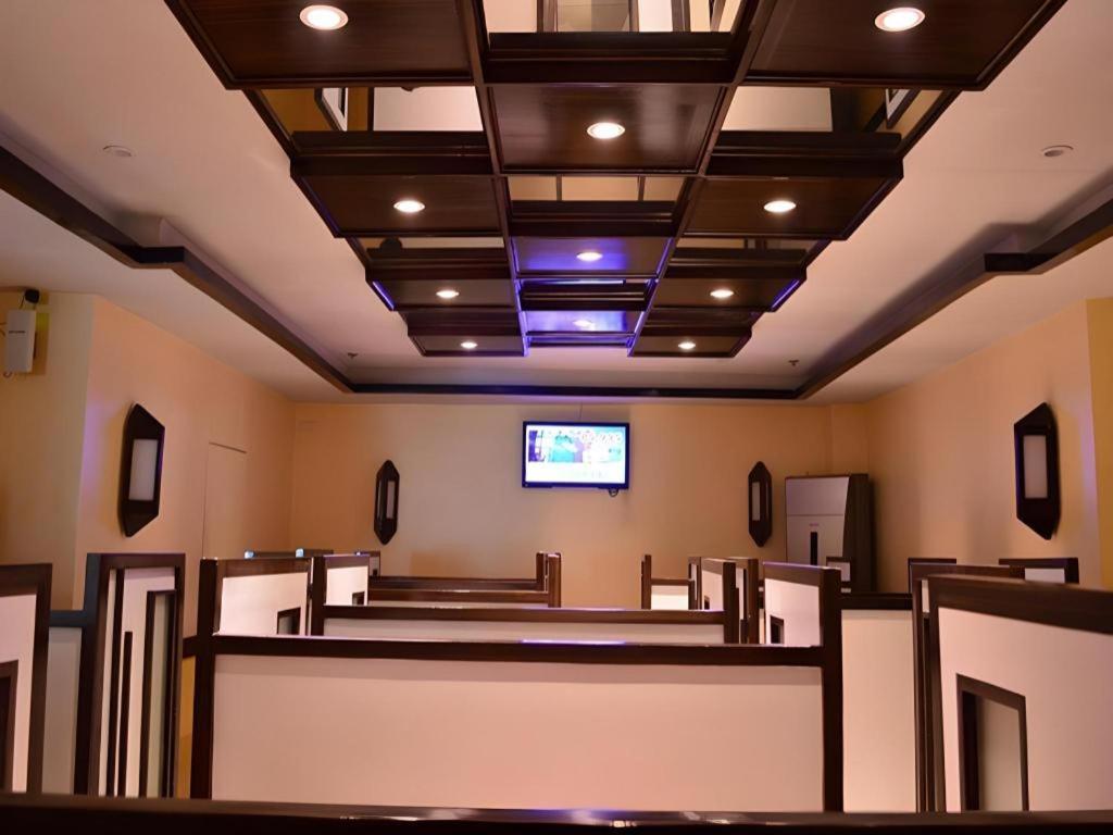 Hotel Sogo Edsa Caloocan Bagian luar foto