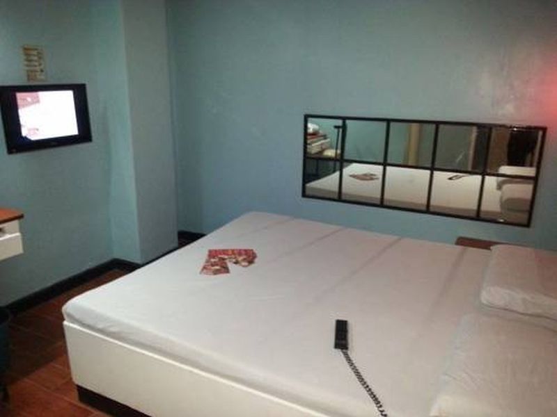 Hotel Sogo Edsa Caloocan Bagian luar foto