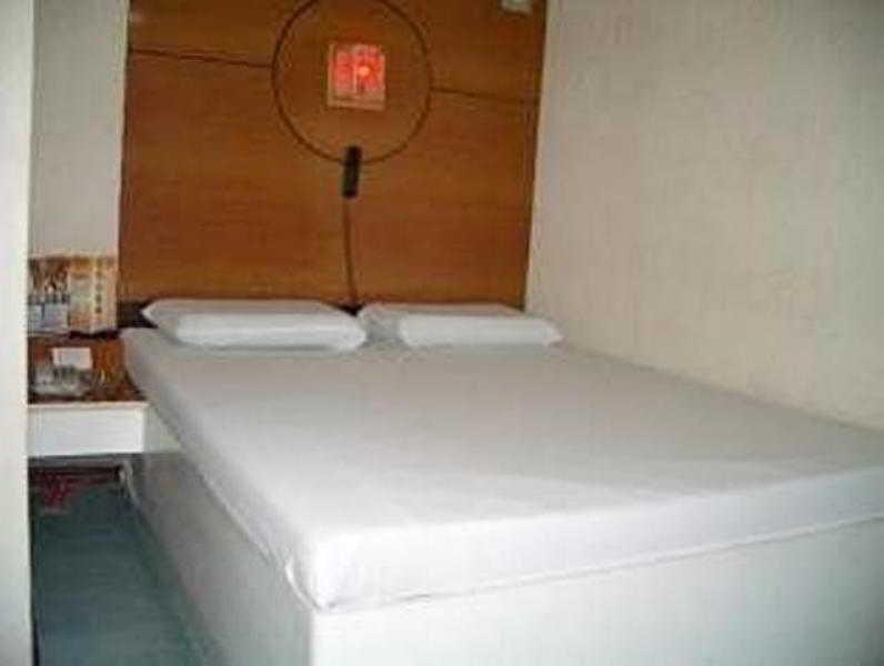 Hotel Sogo Edsa Caloocan Bagian luar foto