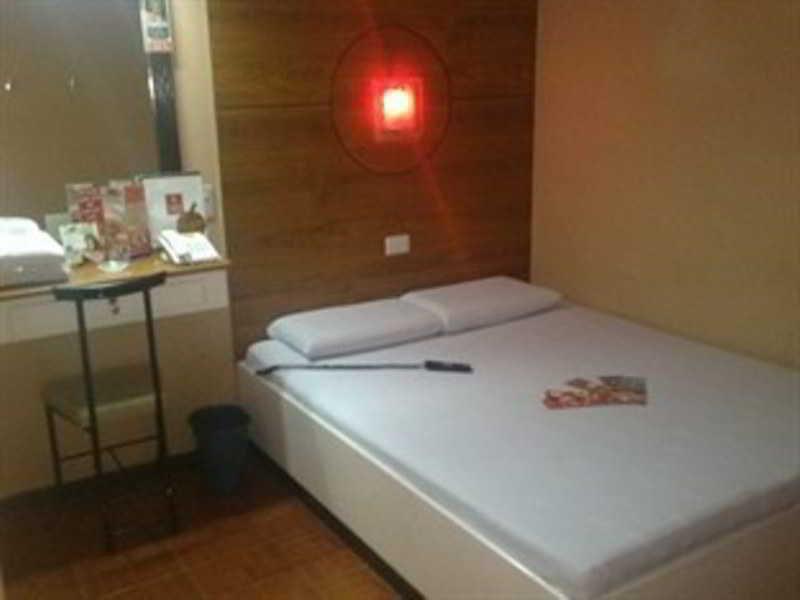 Hotel Sogo Edsa Caloocan Bagian luar foto