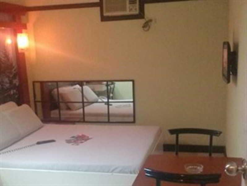 Hotel Sogo Edsa Caloocan Bagian luar foto