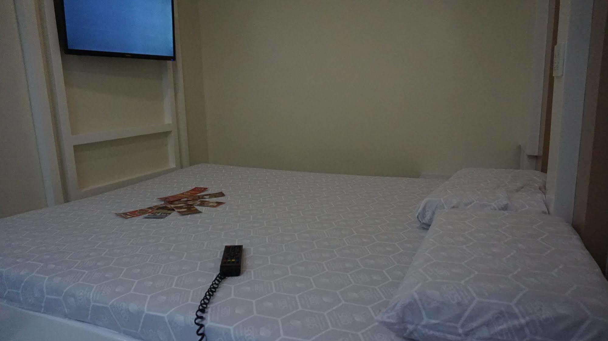 Hotel Sogo Edsa Caloocan Bagian luar foto